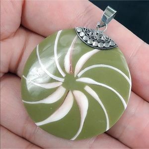 🌟Shell & Olive Green Resin 925 Sterling Pendant